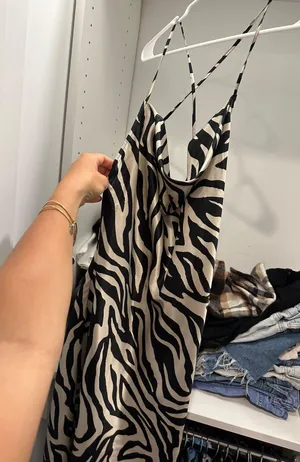 H&M Dress thumbnail 2