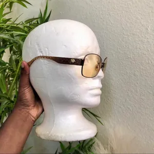Coach Signature Monogram Sunglasses Morgan S573 Brown Tint Round Oversize Chic Classic Retro Designers Luxe Luxury thumbnail 6