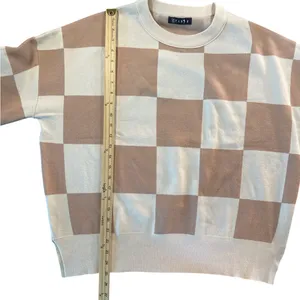 Elegant Checkered Sweater thumbnail 4