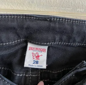 Skinny Jeans thumbnail 4