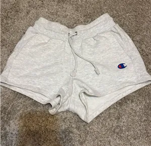 Champion Shorts Women’s thumbnail 1