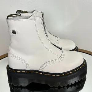 DR MARTENS Jetta Water Repellent Platform Bootie in White Size US 6 thumbnail 6