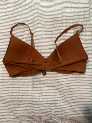 SKIMS Smooth Wireless Brown Everyday Bra thumbnail 3