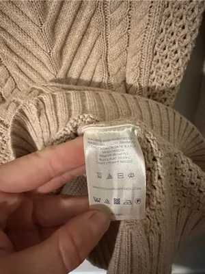 Land’s End cable knit sweater oatmeal thumbnail 3