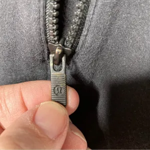 Lululemon black full zip jacket size‎ 6 thumbnail 3