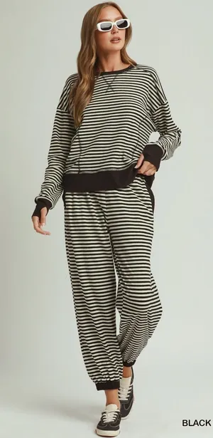 Umgee Tencel Fleece‎ Stripe Crewneck Top - Black/Ivory - Medium thumbnail 1