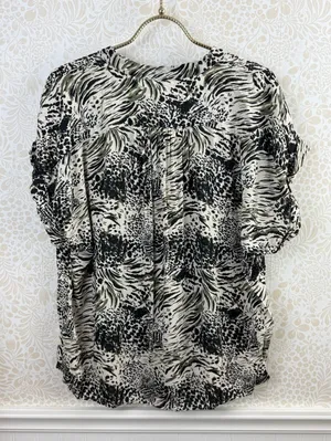 Anthropologie Cream and Green Zebra-Print Spit Neckline Blouse - Size - Large thumbnail 3