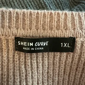 Cold Shoulder sweater thumbnail 3