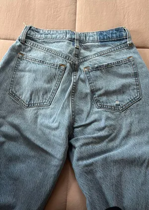 Abercrombie jeans thumbnail 2