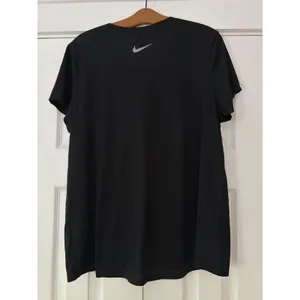 Nike Running Dri-FIT Black Short Sleeve Reflective Graphic T-Shirt Large thumbnail 3