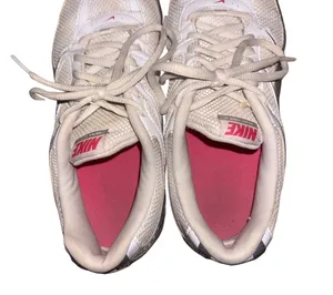 Nike Reax Women’s Run 5 Size 8 Sneakers thumbnail 6