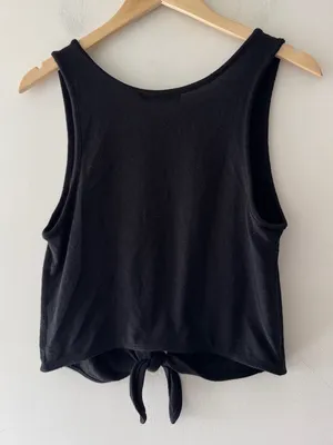 Aritzia Wilfred Free Knit Black Betsy Tie Front Detail Tank Top‎ thumbnail 4