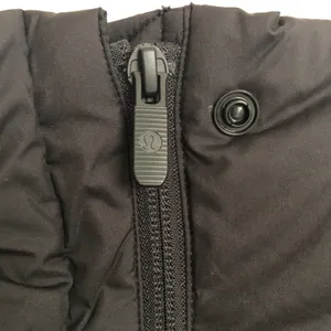 Lululemon Wunder Puff Cropped Vest Black Size 4 thumbnail 4