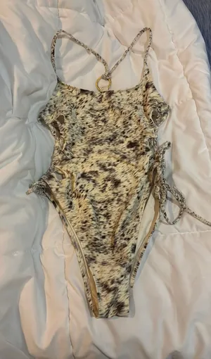 Forever 21 One-Piece Swimsuit thumbnail 1