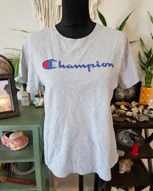 Woman’s Champion Tee Shirt Size XL thumbnail 1