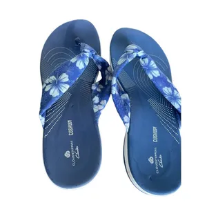 Women’s Clarks Aria Gibson Blue Floral Fabric Thong Sandals Size 10 thumbnail 5