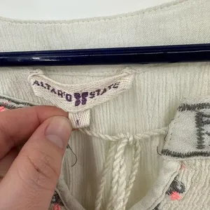 Altar'd State size Large Long Sleeve Cream Blouse‎ embroidered thumbnail 4