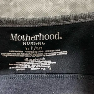 Motherhood Gray Cinched Pullover Wireless Nursing Bra - Size Small - Adjustable thumbnail 4