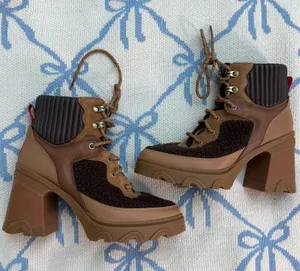 Sorel Boots thumbnail 1