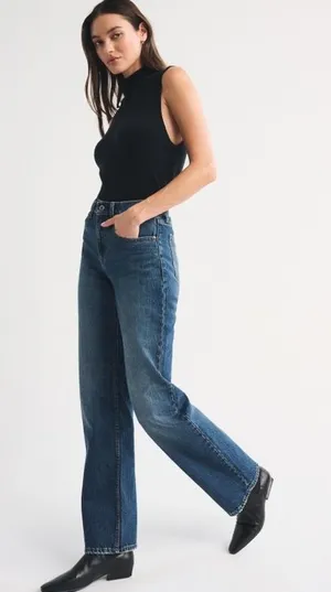 Abercrombie and fitch 90s relaxed high rise jeans thumbnail 1