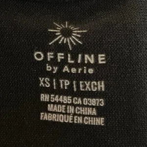 Offline by Aerie Women's Black Sleeveless Workout Muscle Tee Crop Tank Top XS thumbnail 3