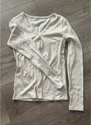 American Eagle Long Sleeve thumbnail 1