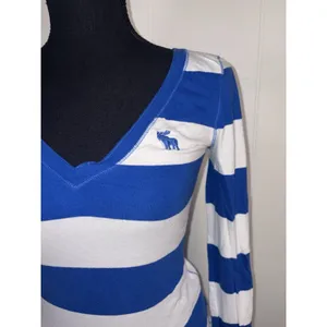 abercrombie y2k striped v neck blue white‎ think stripe xs Moose thumbnail 2