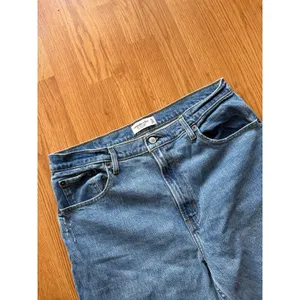 Abercrombie & Fitch Ultra High Rise 90s Straight Jean Size 14 thumbnail 6