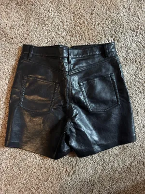 Aritzia Wilfred Leather Shorts thumbnail 2