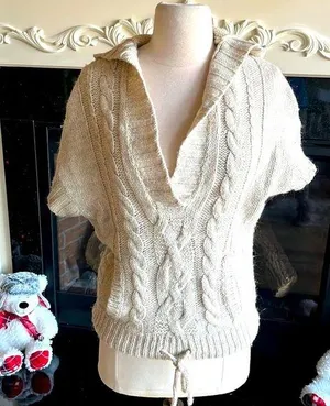 American Eagle Sweater Natural Oatmeal Oversized Cable knit Hoodie Womens XS S thumbnail 1