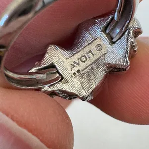 Silver Tone Bow Coquette Ring Womens Size 4.5 Pinky Small Avon Vintage thumbnail 4