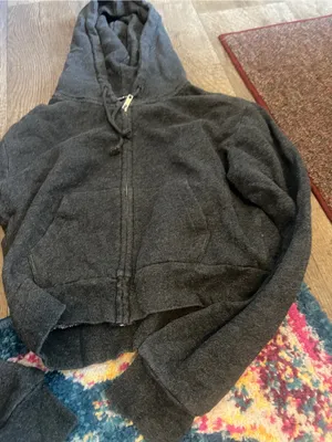 Brandy Melville grey cropped hoodie thumbnail 9