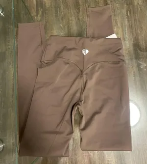 Women’s Best Essential Leggings thumbnail 1