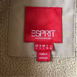 Esprit Women’s Quilted Hooded Coat Beige Long Jacket Size L Warm Outerwear thumbnail 2