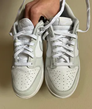 Nike Low Dunks thumbnail 6