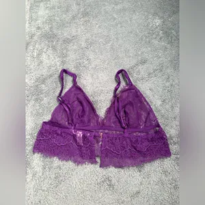 Victoria’s Secret Purple Lace Bralette large thumbnail 4