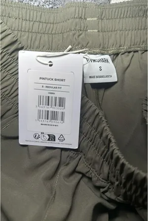 Gymshark green shorts size small thumbnail 6