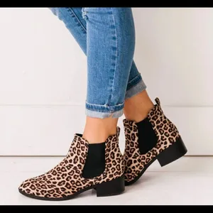 Cole Haan‎ Gia Leopard print calf hair Bootie size 7 1/2B A1 thumbnail 7