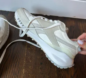 Women’s Reebok Suede Comfort Foot Bed Ortholite Off-White Athletic Shoes, size 7.5 thumbnail 7