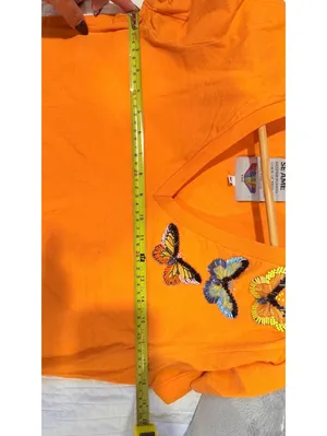Size M Vintage Brazilian Orange Butterfly Embroidered tee thumbnail 5