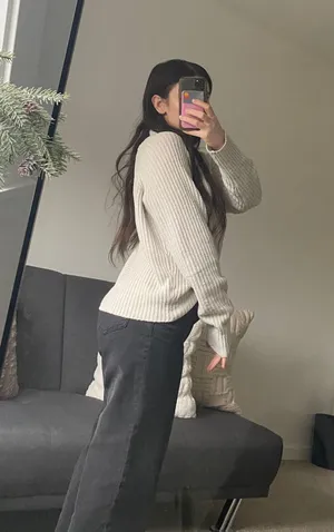 Ribbed Neutral Sweater Size M thumbnail 2