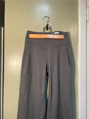 Tek Gear Women’s Size Small Ultrastretch Flare Leg Pants Charcoal Gray High Rise thumbnail 3