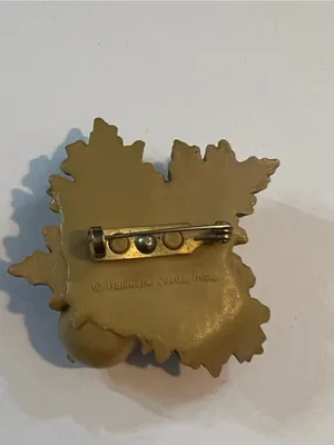 Hallmark Cards Inc. Vintage Acorn & Fall Leaves Brooch thumbnail 5