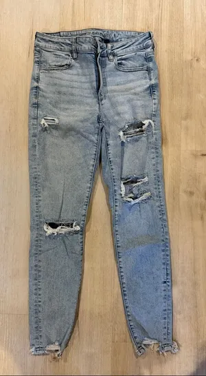 American Eagle Light Blue Distressed Women’s Jeans thumbnail 1