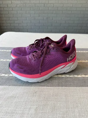 Hoka Clifton 8 Purple Athletic Running Shoes Women’s Size 7.5 thumbnail 4