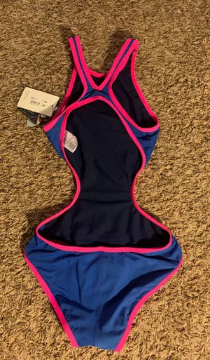 Arena One Piece Swim Suit thumbnail 2