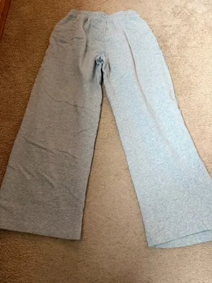 Old navy grey sweatpants  thumbnail 2