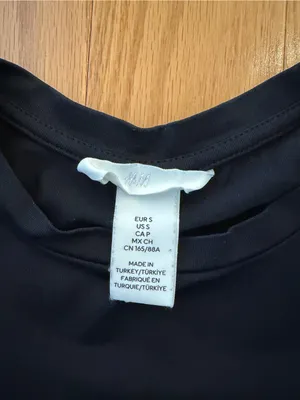 H&M Black Short Sleeve Crewneck Tee thumbnail 3