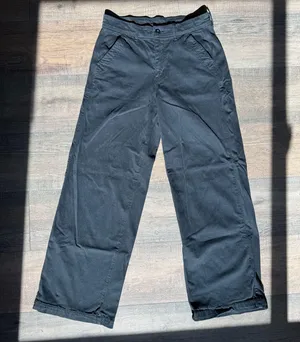 American Eagle Black Chinos/Cargos  thumbnail 1