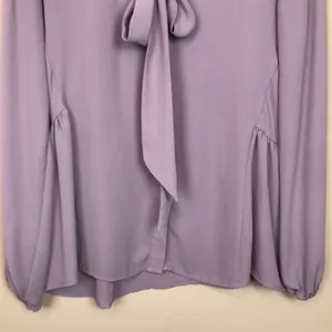 Neiman Marcus Women’s Chiffon Neck Tie Button-Up Lilac Long Sleeve Blouse thumbnail 3
